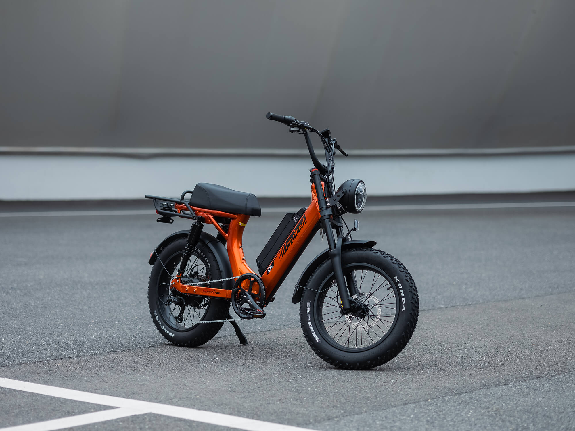 Scorpion X2 Electric Moped Style Bike in Black by Juiced Bikes